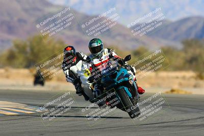 media/Jan-09-2022-SoCal Trackdays (Sun) [[2b1fec8404]]/Turn 14 (10am)/